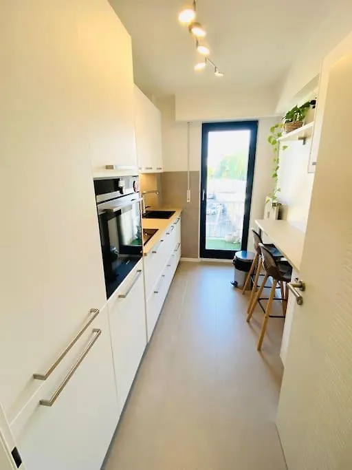Large 1 Bedroom In Center With Parking - 64 Luxemburg 0*,